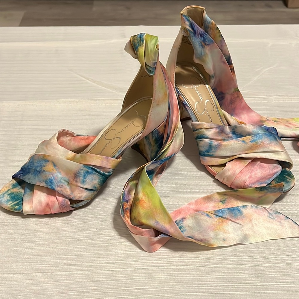 Jessica Simpson silky tie dye wedges, wrap up.
